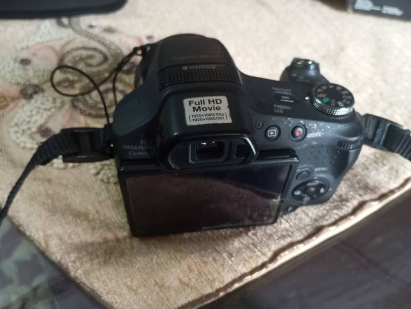 Sony camera for sale (DSC-HX100V) 1