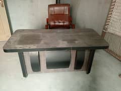 office chair and table for sale. 0