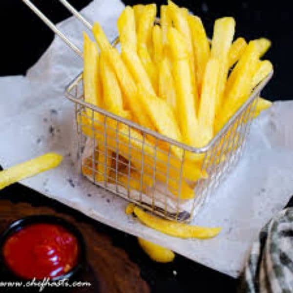 Fries stall k liye larka chahye. 1