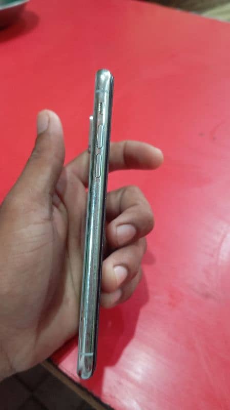 I phone x 64 GB non PTA 10.9 condition Bettary Health 73 4