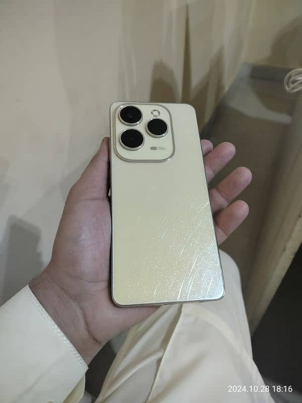 Infinix Hot 40 Pro – Like New, 2 Months Used | 10 Months Warranty 1