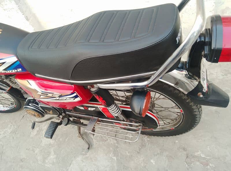 Honda 125 9