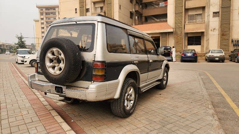 Mitsubishi Pajero 1996 3