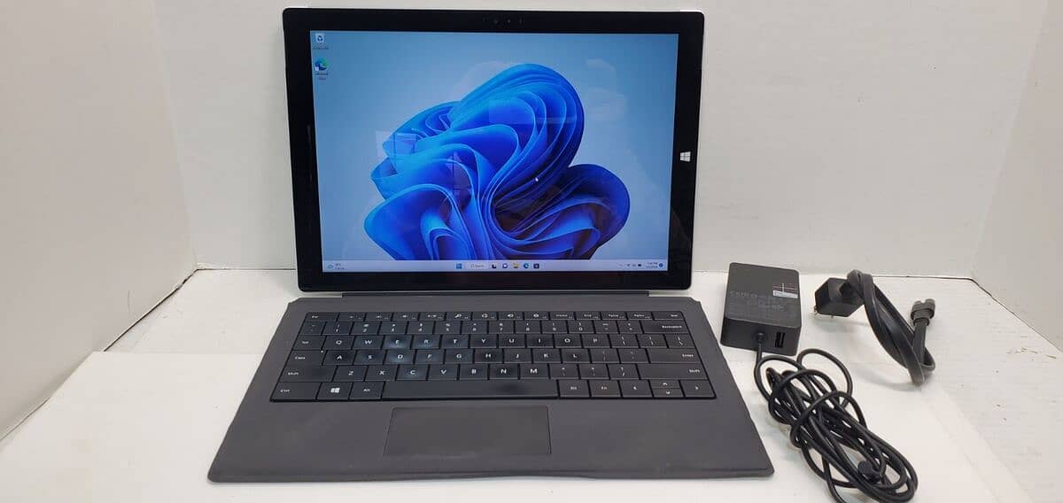 Microsoft Surface Pro 3 laptop/tablet, 8/256 0