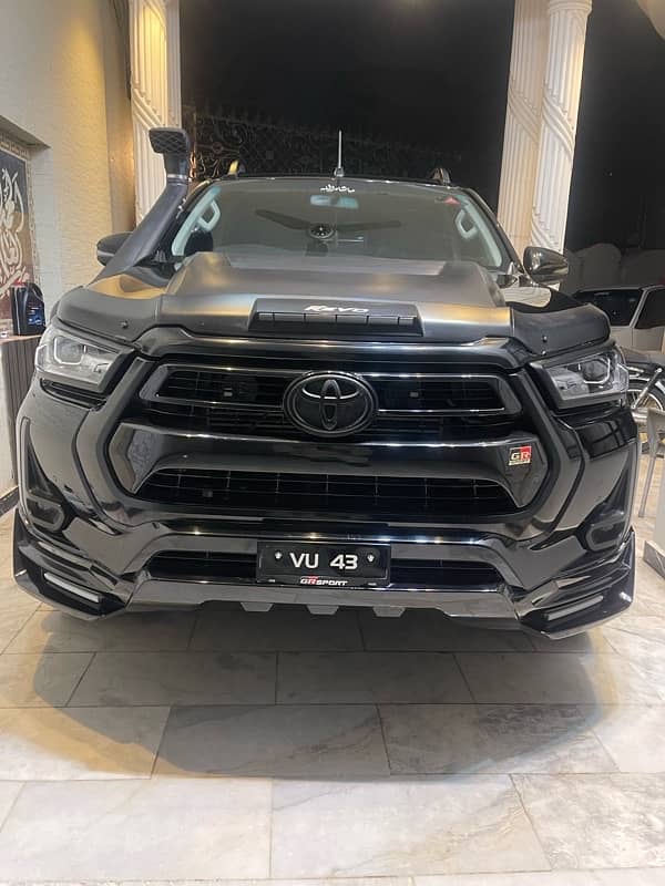 Toyota Hilux 2022 8