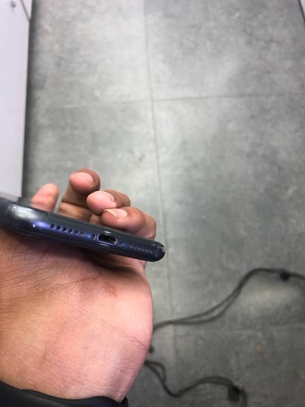 iphone 11 j. v non pta 64 gb 3