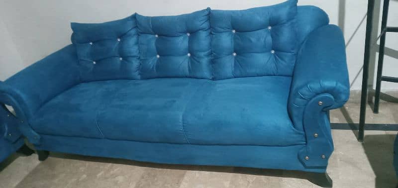 urgent sale sofa set during house shift 1