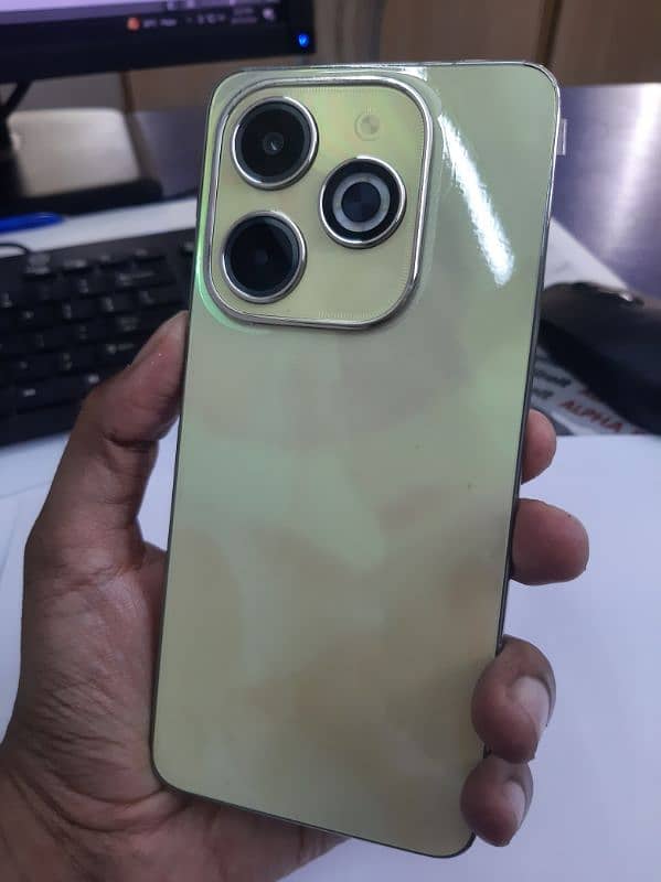 infinix hot 40i new box pack 16gb. 128gb Complete box 1 year warranty 7