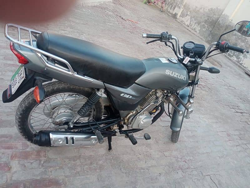 Suzuki GD 110 2015 model urgent sale contact me 03/26/36/44/296 0