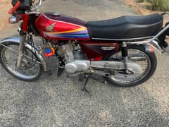 Honda 125 whatapp contact 03423800397