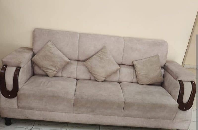 sofa set of 2: 1 seater and 1 big size 3 seater 1