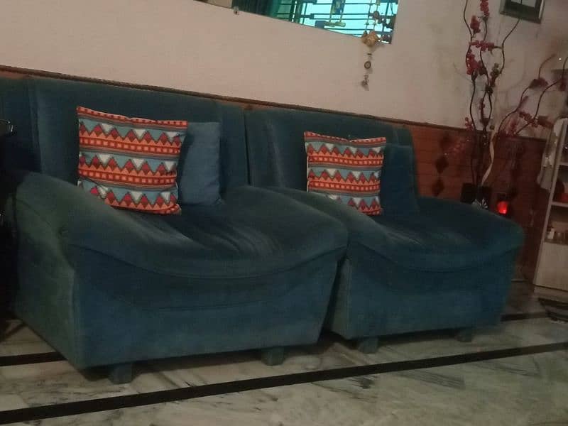 used blue clr sofa set 2