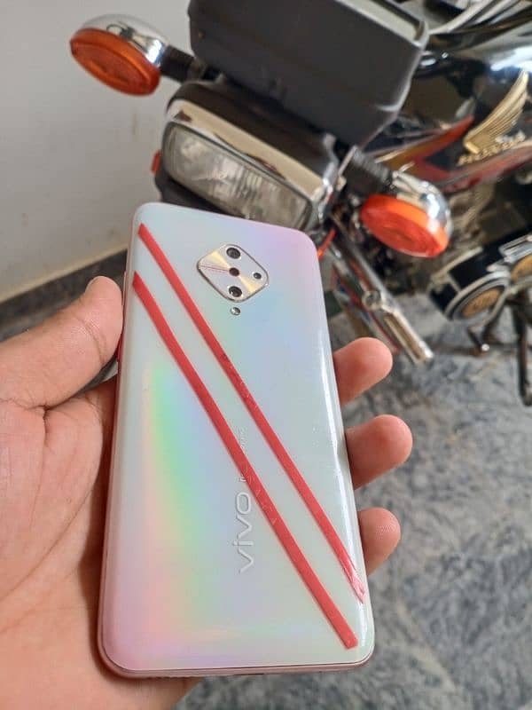 vivo s1 pro with box and original charger 7