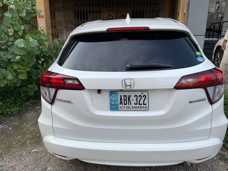 Honda Vezel 2015 Z Model 2016 Registered 1