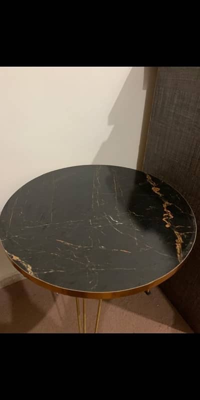 medium size side table 1