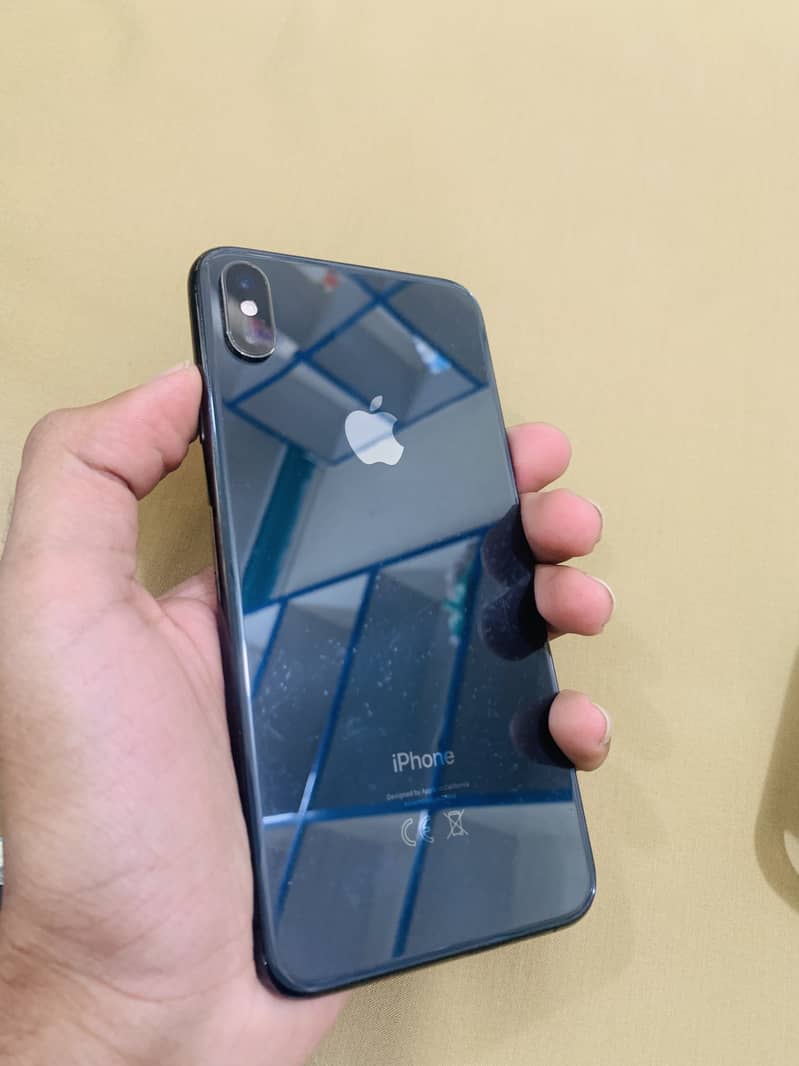 iphone XS max condition 10/09 1