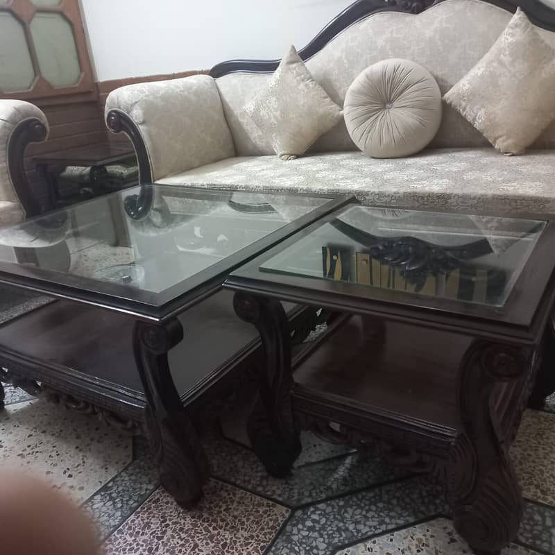 Sofa set 5 seater + Dewan +Table Cushions 0