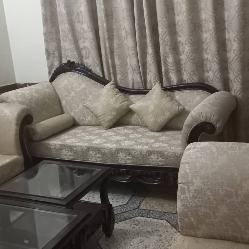 Sofa set 5 seater + Dewan +Table Cushions 4