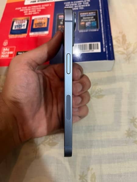 iPhone 14, 128 GB, PTA approved 4