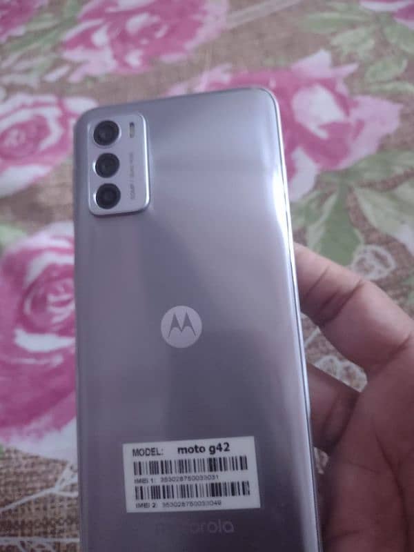 moto G42  , 4/128 8