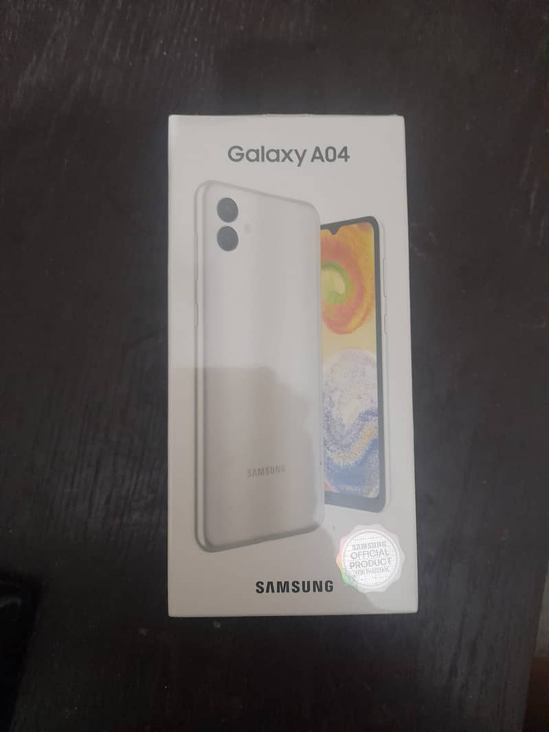 Samsung A04 0