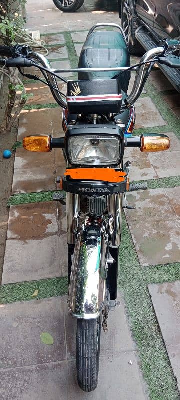 Honda CD70 0