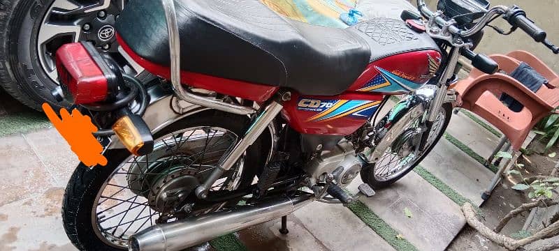 Honda CD70 11