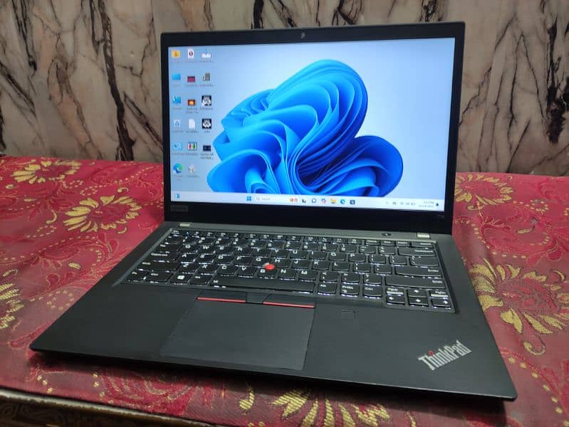 Lenovo Thinkpad T14 Gen 2 (Ci7 11th) Touch Screen (Iris Xe Graphics) 6