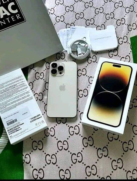 i Phone 8plus, 11,12,13,14,15 pro max on instalment Whatsap 3282968949 3