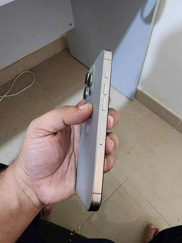 iphone 15 pro physical with E sim Non pta 128gb 5