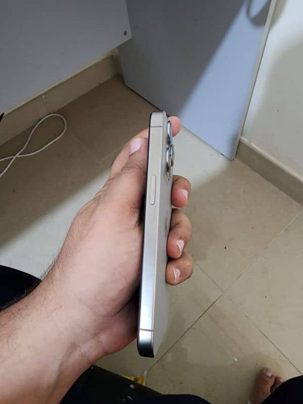 iphone 15 pro physical with E sim Non pta 128gb 6