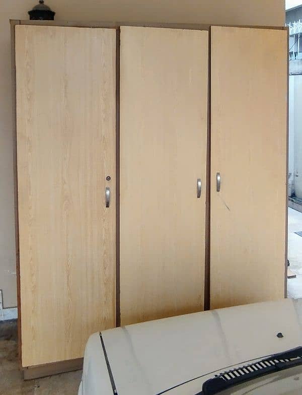 wardrobe plywood 0