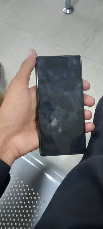 Google pixel 6a. . . . 03264679929 1