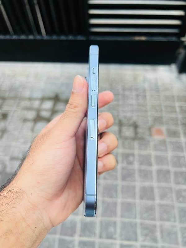 Iphone 13 pro 256gb factory unlock    PRICE FINAL URGENT SALE !!! 3