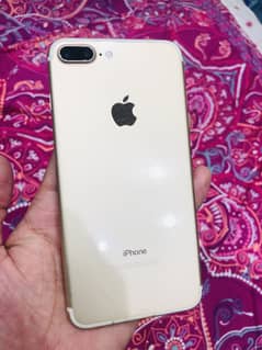 i phone 7+ gold color 0