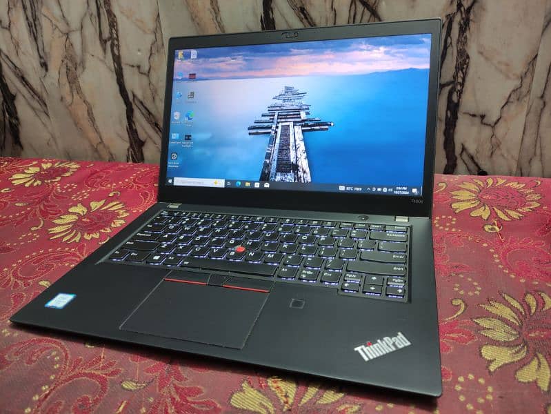 Lenovo Thinkpad T480s (Ci7 8th gen) sleek and fancy ultrabooks 1