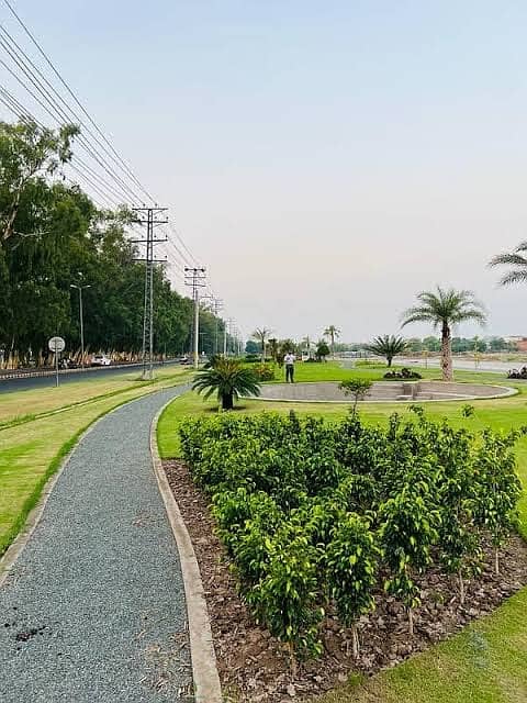 7.66 Marla Plot For Sale In Union Living, Main Canal Road. 1