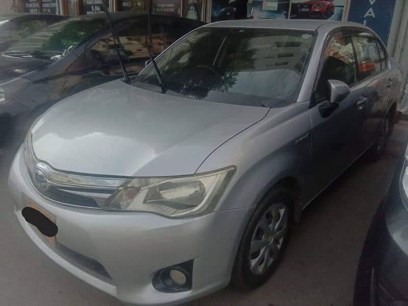 Toyota Corolla Axio 2013 1