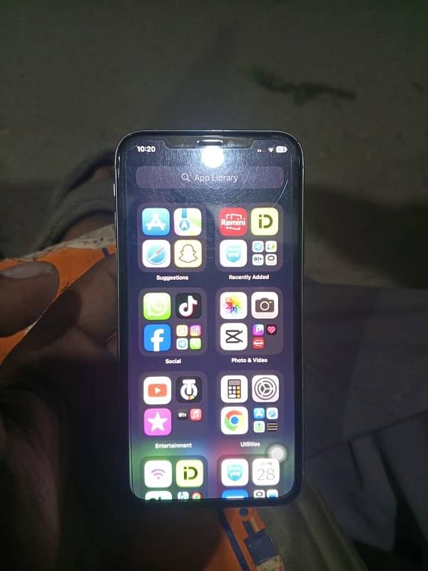 iPhone X by pass 64 gb 75 health 2