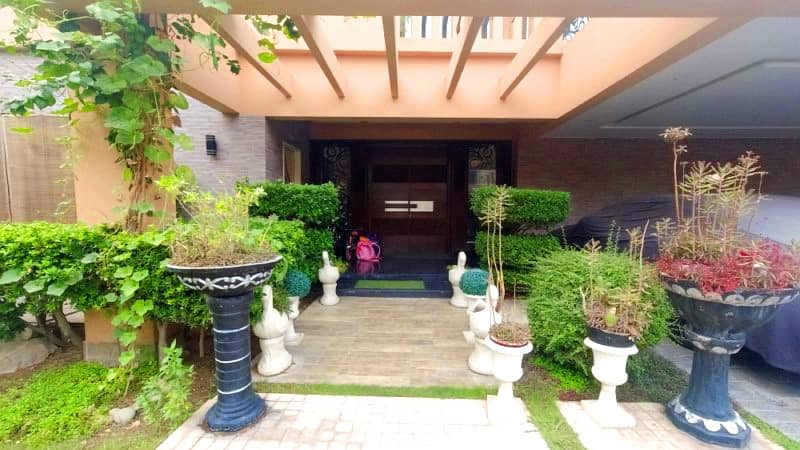 Good Prime Location 4 Kanal House For Sale In DHA Phase 5 - Block A 5