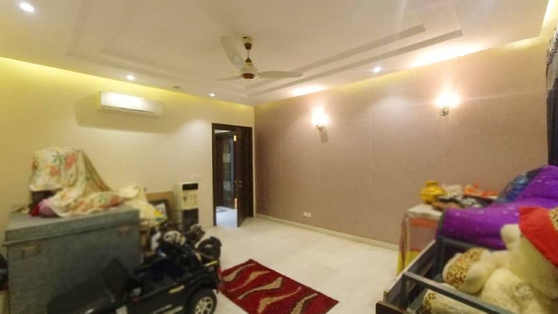 Good Prime Location 4 Kanal House For Sale In DHA Phase 5 - Block A 33