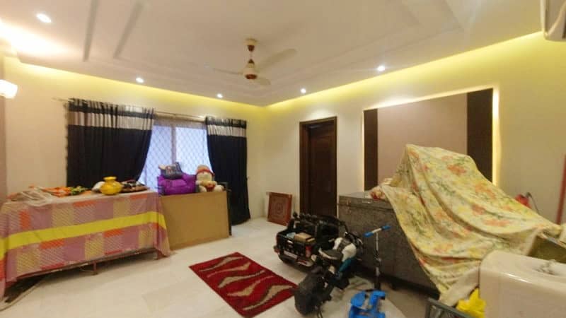 Good Prime Location 4 Kanal House For Sale In DHA Phase 5 - Block A 35