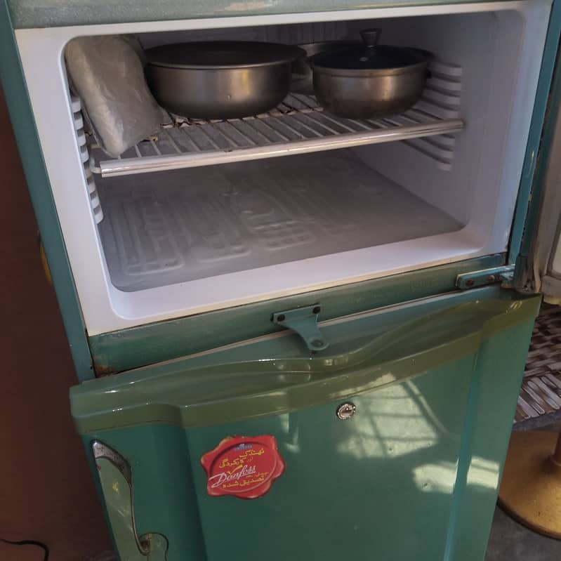 Refrigerator for Sale - Pel 1