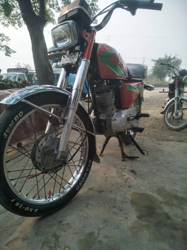 full ok ha bike ma koi kam ni ha tanki tapa ganven ha 0