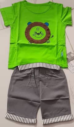 Unisex kids clothes.