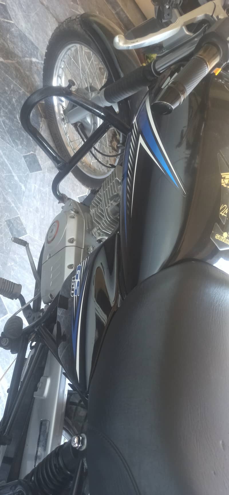 Suzuki GS 150 in very good condition only 12000KM driven 1