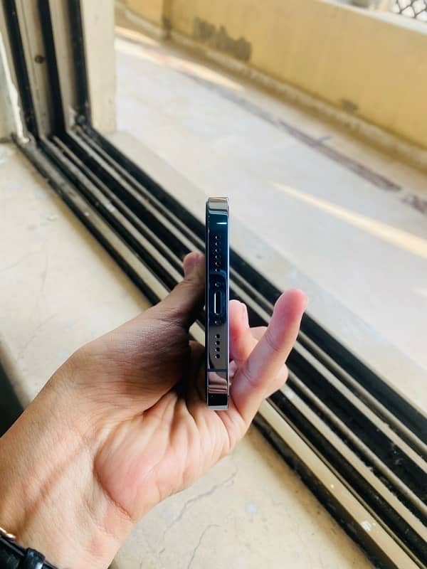 IPHONE 13 PRO MAX, NON PTA                    (Factory unlock 256 gb ) 2