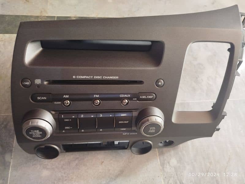 Honda Reborn Dvd changer 0