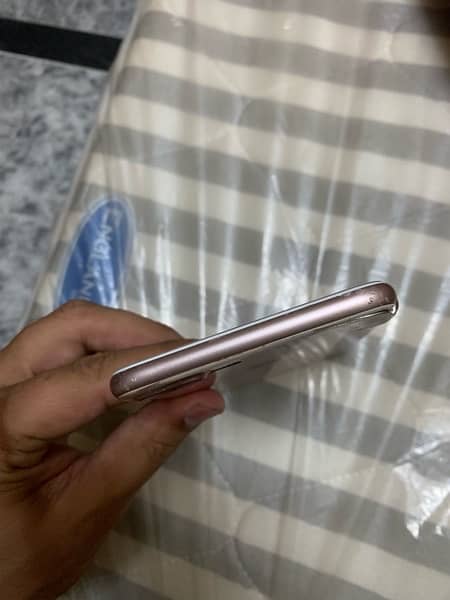 iPhone 7 plus 128 rose  gold 3