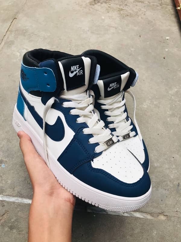 Nike air jordan 1 Hightops blue and white 0